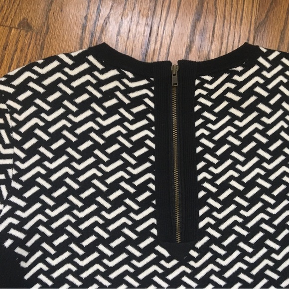 J. McLaughlin Black White Geo Print Sweater Knit Sheath Dress Women's Size XS - Picture 5 of 5